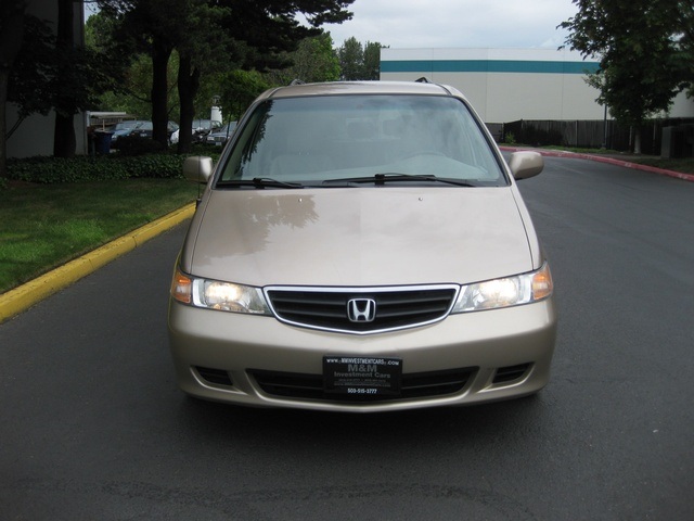 2002 Honda Odyssey EX-L Minivan V6 Bucket Seats/Power Doors/ 3RD Seat - Photo 2 - Portland, OR 97217