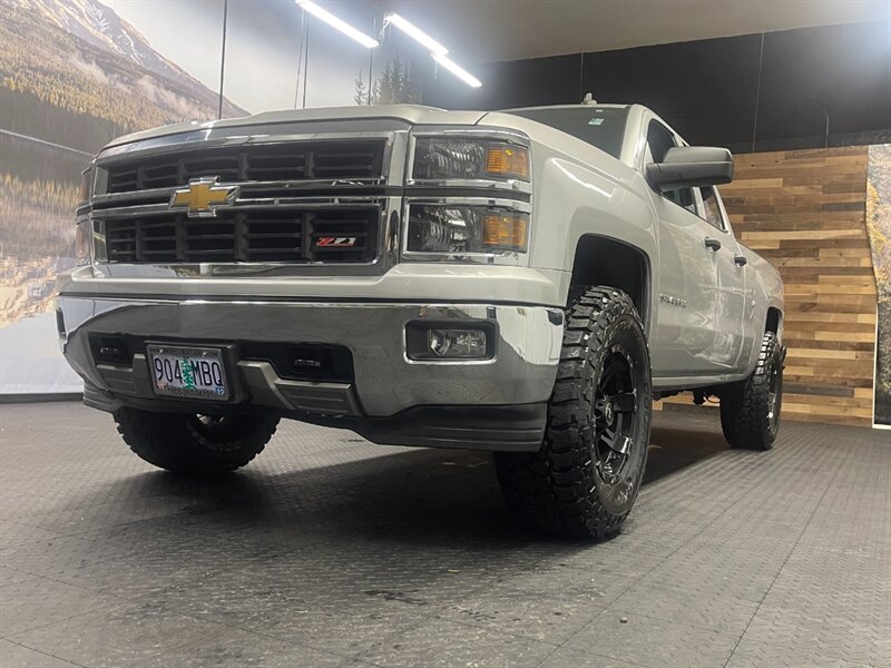 2014 Chevrolet Silverado 1500 LT Z71 4X4 / 5.3L V8 / LIFTED w/ NEW WHEELS & TIRE  Z71 OFF RD / Backup Cam / NEW 35 " A/T TIRES & AMERICAN RACING WHEELS - Photo 26 - Gladstone, OR 97027