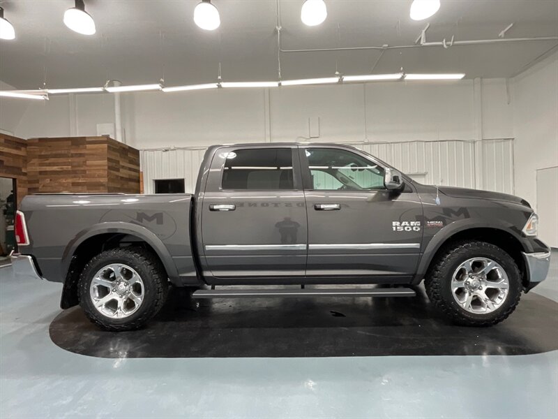 2014 RAM 1500 Laramie Crew Cab 4X4 / 5.7L V8 / FULLY LOADED  / Leather & Sunroof - Photo 4 - Gladstone, OR 97027