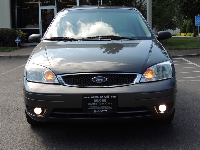 2006 Ford Focus ZX5 SES / 4-Door / Hatchback/ Leather/ Sunroof   - Photo 5 - Portland, OR 97217