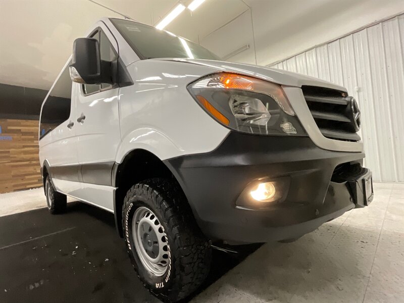 2017 Mercedes-Benz Sprinter 2500 Passenger Van 4X4 / 3.0L V6 DIESEL / 62K MILE  / 12-Passenger Van / Standard Roof & 144 " WB / 4X4 - Photo 26 - Gladstone, OR 97027