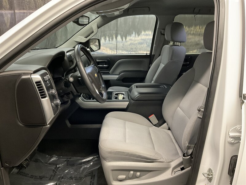 2014 Chevrolet Silverado 1500 LT Z71 Crew Cab 4X4 / 5.3L V8 / ONLY 62,000 MILES  LOCAL OREGON TRUCK / RUST FREE / SHARP & CLEAN !! - Photo 13 - Gladstone, OR 97027