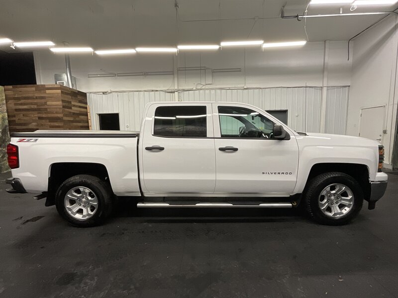 2014 Chevrolet Silverado 1500 LT Z71 Crew Cab 4X4 / 5.3L V8 / ONLY 62,000 MILES  LOCAL OREGON TRUCK / RUST FREE / SHARP & CLEAN !! - Photo 4 - Gladstone, OR 97027