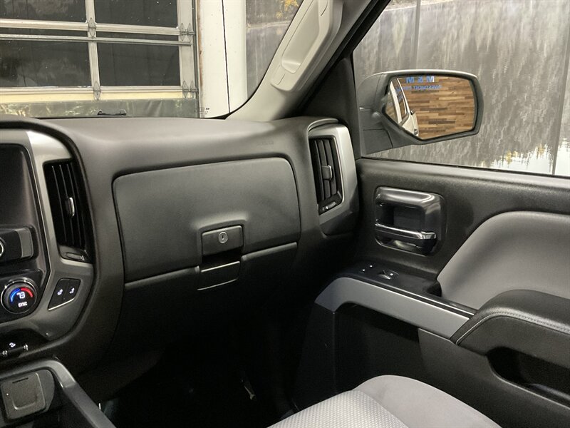 2014 Chevrolet Silverado 1500 LT Z71 Crew Cab 4X4 / 5.3L V8 / ONLY 62,000 MILES  LOCAL OREGON TRUCK / RUST FREE / SHARP & CLEAN !! - Photo 52 - Gladstone, OR 97027