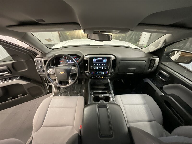 2014 Chevrolet Silverado 1500 LT Z71 Crew Cab 4X4 / 5.3L V8 / ONLY 62,000 MILES  LOCAL OREGON TRUCK / RUST FREE / SHARP & CLEAN !! - Photo 33 - Gladstone, OR 97027