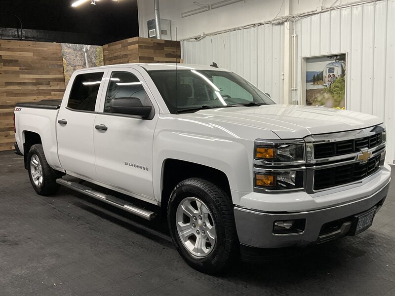 2014 Chevrolet Silverado 1500 LT Z71 Crew Cab 4X4 / 5.3L V8 / ONLY 62,000 MILES  LOCAL OREGON TRUCK / RUST FREE / SHARP & CLEAN !! - Photo 2 - Gladstone, OR 97027