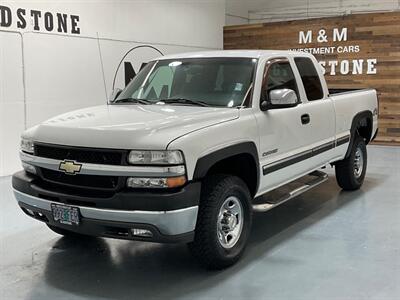 2001 Chevrolet Silverado 2500 LS Extended Cab 4dr 4X4 / 6.0L V8 / NEW TIRES  / SHORT BED / LOCAL OREGON TRUCK w. ZERO RUST / Towing Pkg / Spray in bed liner Truck