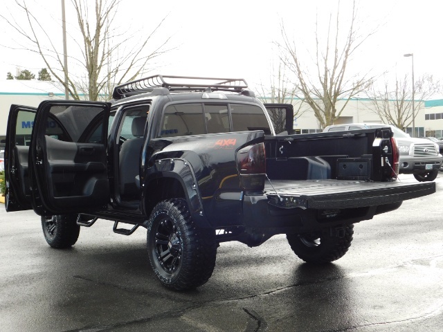 2018 Toyota Tacoma SR5 V6 Double Cab 4WD 1-Owner Lifted Custom   - Photo 11 - Portland, OR 97217