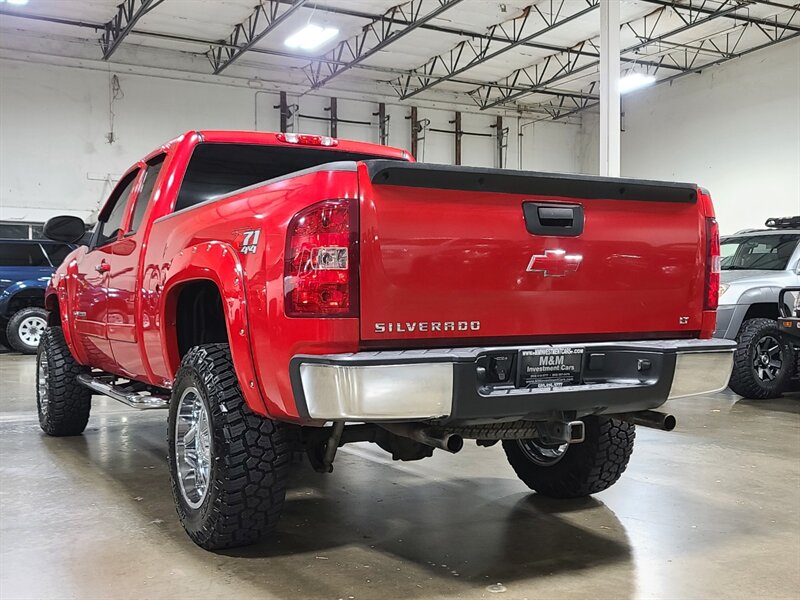 2007 Chevrolet Silverado 1500 Z71 / 4X4 / 102K MILES / NEW TIRES / LIFTED  / 4-Door / Excellent Condition - Photo 7 - Portland, OR 97217