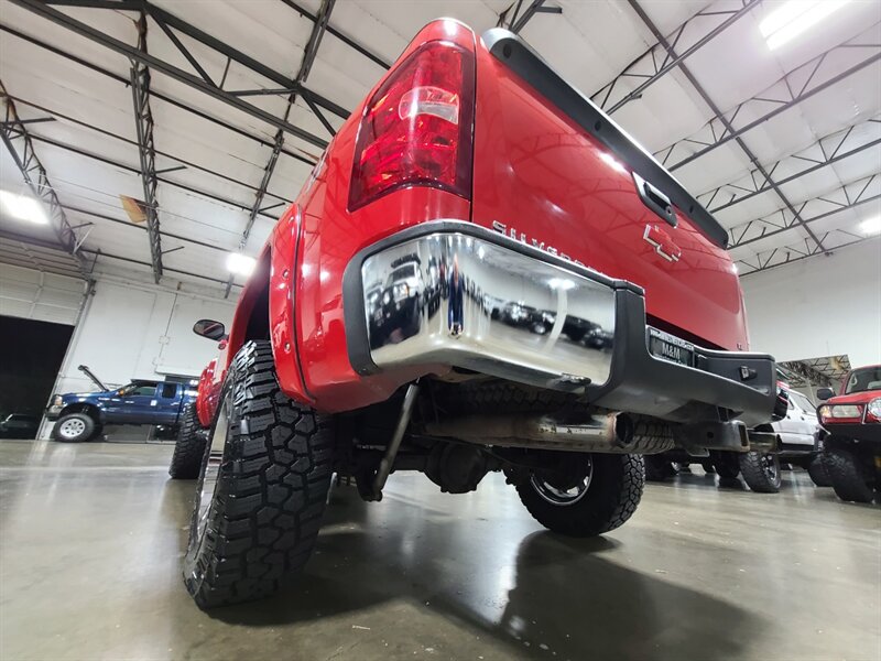 2007 Chevrolet Silverado 1500 Z71 / 4X4 / 102K MILES / NEW TIRES / LIFTED  / 4-Door / Excellent Condition - Photo 11 - Portland, OR 97217