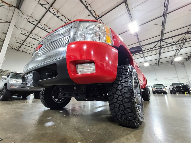 2007 Chevrolet Silverado 1500 Z71 / 4X4 / 102K MILES / NEW TIRES / LIFTED  / 4-Door / Excellent Condition - Photo 10 - Portland, OR 97217