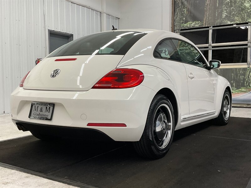 2013 Volkswagen Beetle 2.5L PZEV Hatchback 2dr / Leather & Heated seats  / BRAND NEW TIRES / LOCAL OREGON CAR / 51,000 MILES - Photo 8 - Gladstone, OR 97027