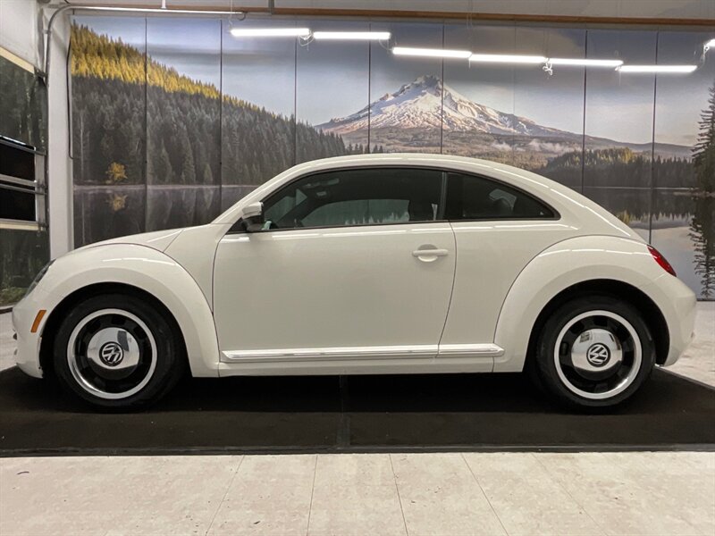 2013 Volkswagen Beetle 2.5L PZEV Hatchback 2dr / Leather & Heated seats  / BRAND NEW TIRES / LOCAL OREGON CAR / 51,000 MILES - Photo 3 - Gladstone, OR 97027