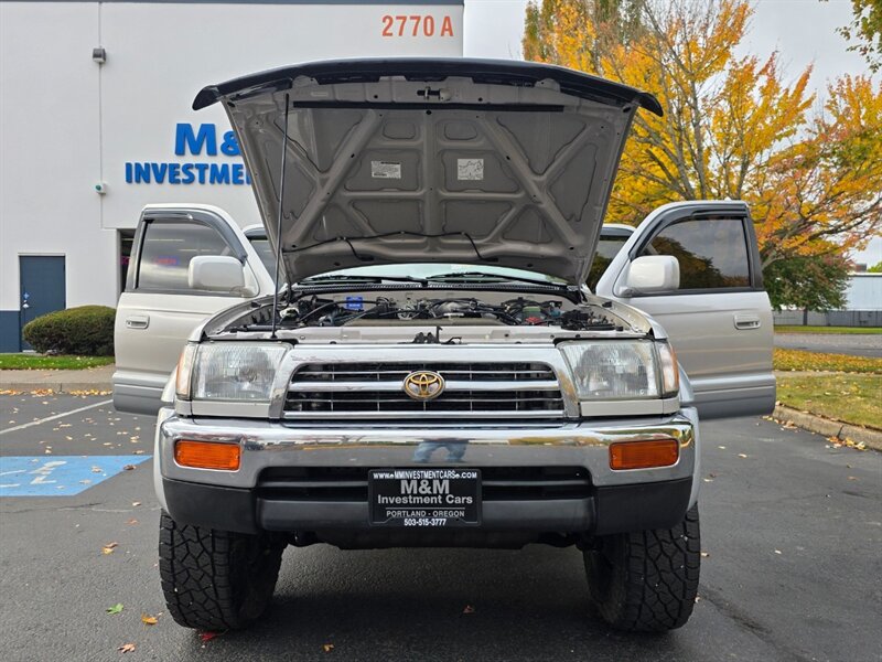1998 Toyota 4Runner Limited 4X4 / V6 3.4 L / LIFTED / REAR DIFF LOCK / TIMING BELT DONE / SUN ROOF / LEATHER / NEW TIRES / ZERO RUST - Photo 30 - Portland, OR 97217
