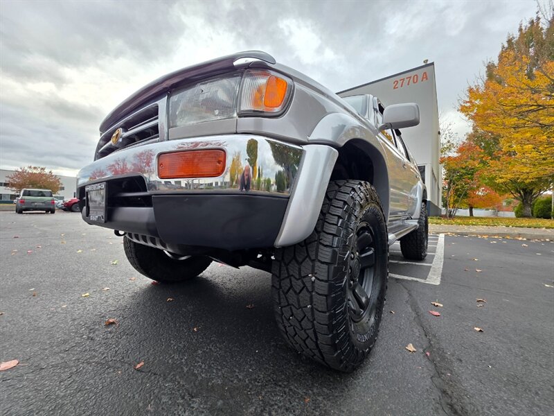 1998 Toyota 4Runner Limited 4X4 / V6 3.4 L / LIFTED / REAR DIFF LOCK / TIMING BELT DONE / SUN ROOF / LEATHER / NEW TIRES / ZERO RUST - Photo 10 - Portland, OR 97217