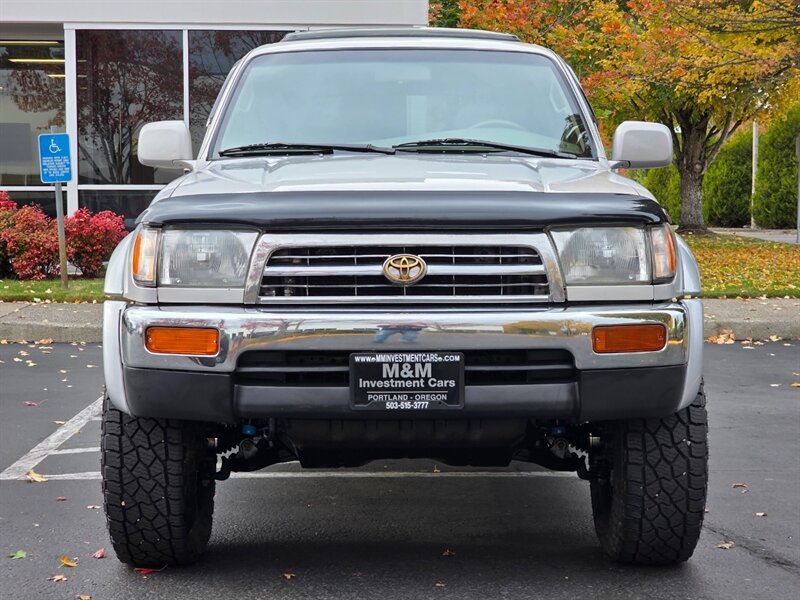 1998 Toyota 4Runner Limited 4X4 / V6 3.4 L / LIFTED / REAR DIFF LOCK / TIMING BELT DONE / SUN ROOF / LEATHER / NEW TIRES / ZERO RUST - Photo 6 - Portland, OR 97217