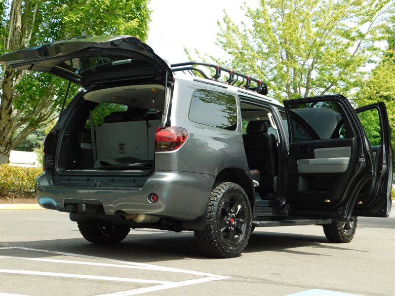 2019 Toyota Sequoia TRD PRO CUSTOM UPGRADE / 4WD / 1-OWNER/18,000 MILE   - Photo 29 - Portland, OR 97217