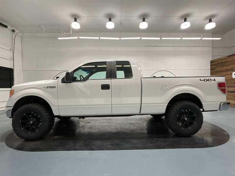 2012 Ford F-150 Super Cab 4X4 / 3.7L V6 / 1-OWNER /NEW WHEELS TIRE  / NEW LIFT - Photo 3 - Gladstone, OR 97027