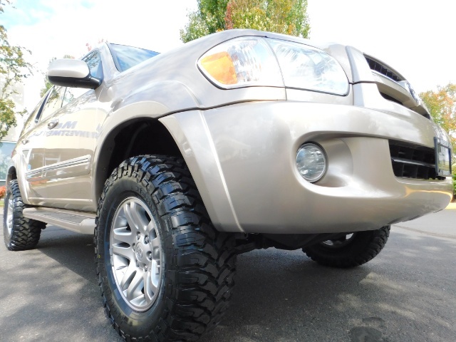 2005 Toyota Sequoia SR5 / 4WD / Leather Heated Seats / LIFTED LIFTED   - Photo 10 - Portland, OR 97217