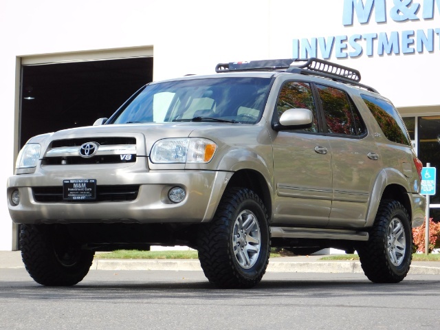 2005 Toyota Sequoia SR5 / 4WD / Leather Heated Seats / LIFTED LIFTED