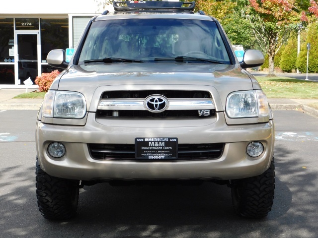 2005 Toyota Sequoia SR5 / 4WD / Leather Heated Seats / LIFTED LIFTED   - Photo 5 - Portland, OR 97217