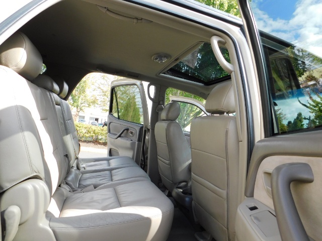 2005 Toyota Sequoia SR5 / 4WD / Leather Heated Seats / LIFTED LIFTED   - Photo 16 - Portland, OR 97217