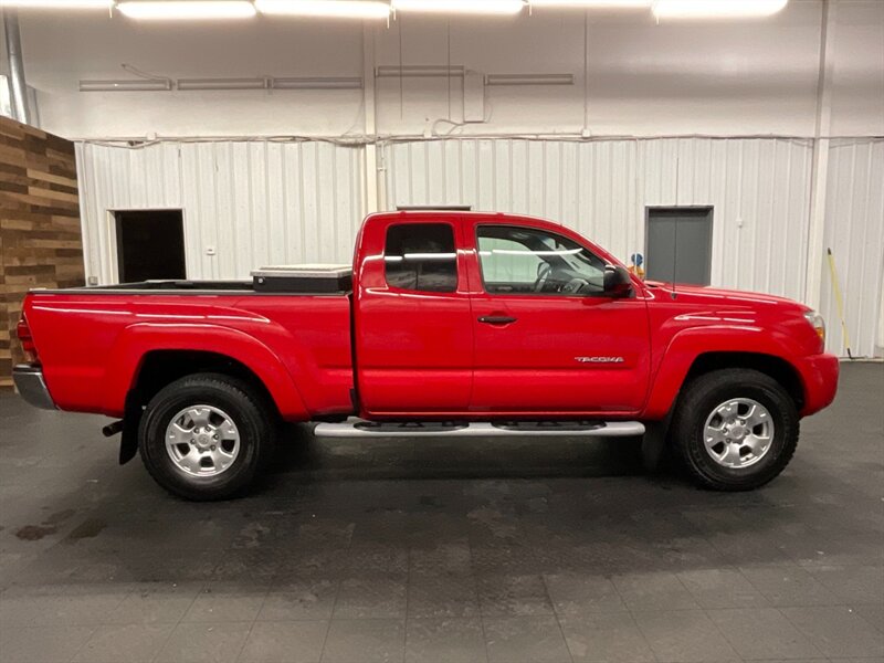 2008 Toyota Tacoma V6 SR5 Access Cab 4X4 / 1-OWNER / 42,000 MILES  BRAND NEW TIRES / LOCAL TRUCK / RUST FREE - Photo 4 - Gladstone, OR 97027