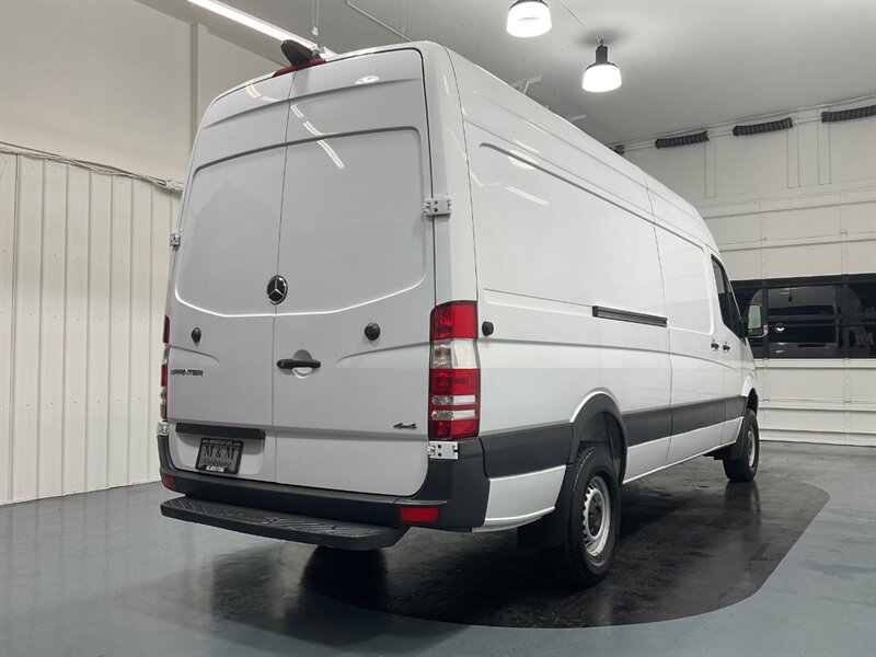 2018 Mercedes-Benz Sprinter 2500 CARGO VAN 4X4 /V6 DIESEL / HIGHROOF 170 " WB  / LOCAL ONE OWNER - Photo 9 - Gladstone, OR 97027