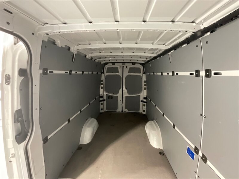 2018 Mercedes-Benz Sprinter 2500 CARGO VAN 4X4 /V6 DIESEL / HIGHROOF 170 " WB  / LOCAL ONE OWNER - Photo 12 - Gladstone, OR 97027