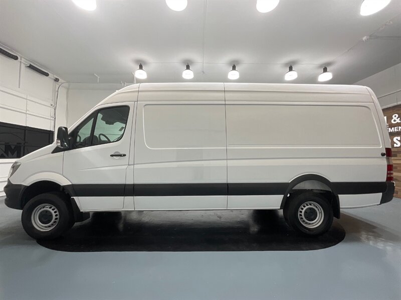 2018 Mercedes-Benz Sprinter 2500 CARGO VAN 4X4 /V6 DIESEL / HIGHROOF 170 " WB  / LOCAL ONE OWNER - Photo 3 - Gladstone, OR 97027