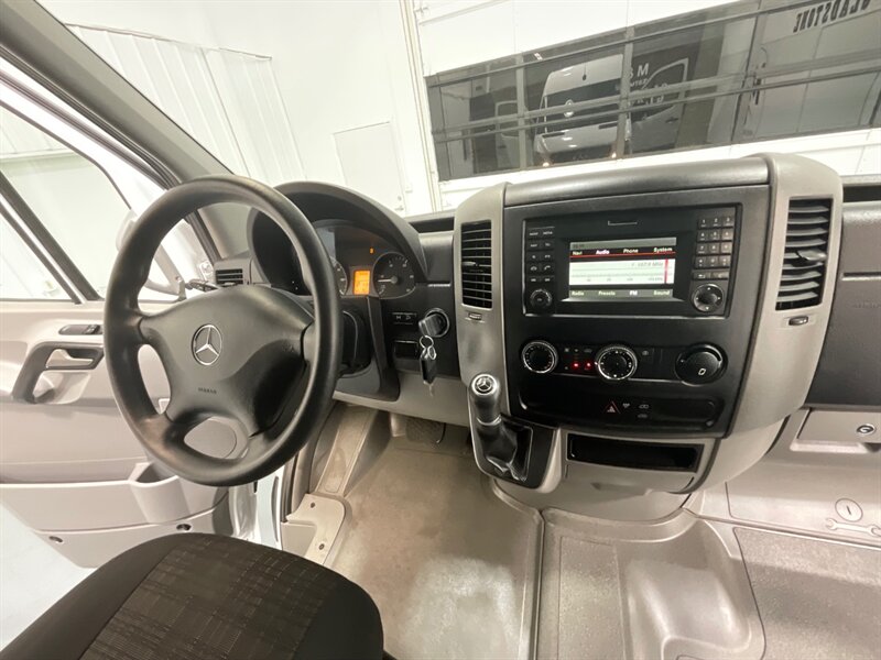 2018 Mercedes-Benz Sprinter 2500 CARGO VAN 4X4 /V6 DIESEL / HIGHROOF 170 " WB  / LOCAL ONE OWNER - Photo 25 - Gladstone, OR 97027