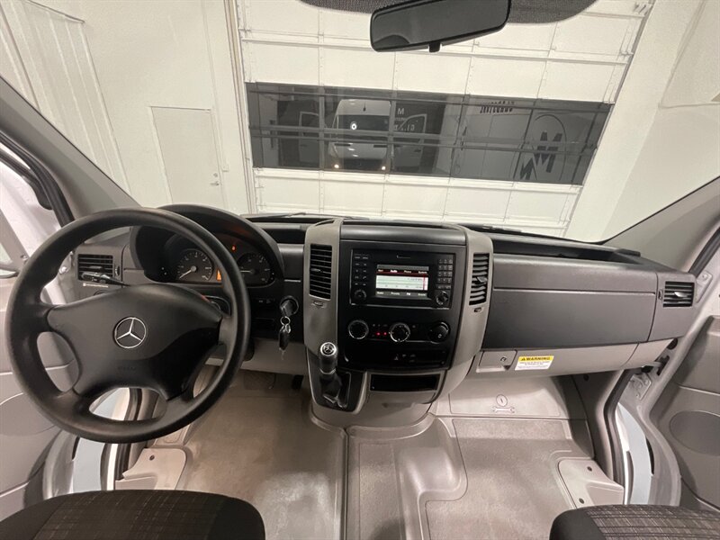 2018 Mercedes-Benz Sprinter 2500 CARGO VAN 4X4 /V6 DIESEL / HIGHROOF 170 " WB  / LOCAL ONE OWNER - Photo 17 - Gladstone, OR 97027