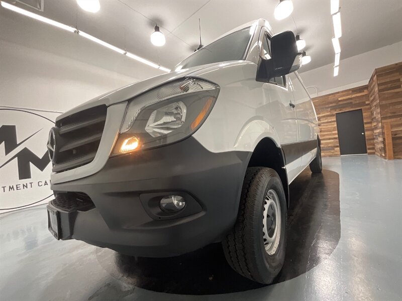 2018 Mercedes-Benz Sprinter 2500 CARGO VAN 4X4 /V6 DIESEL / HIGHROOF 170 " WB  / LOCAL ONE OWNER - Photo 32 - Gladstone, OR 97027