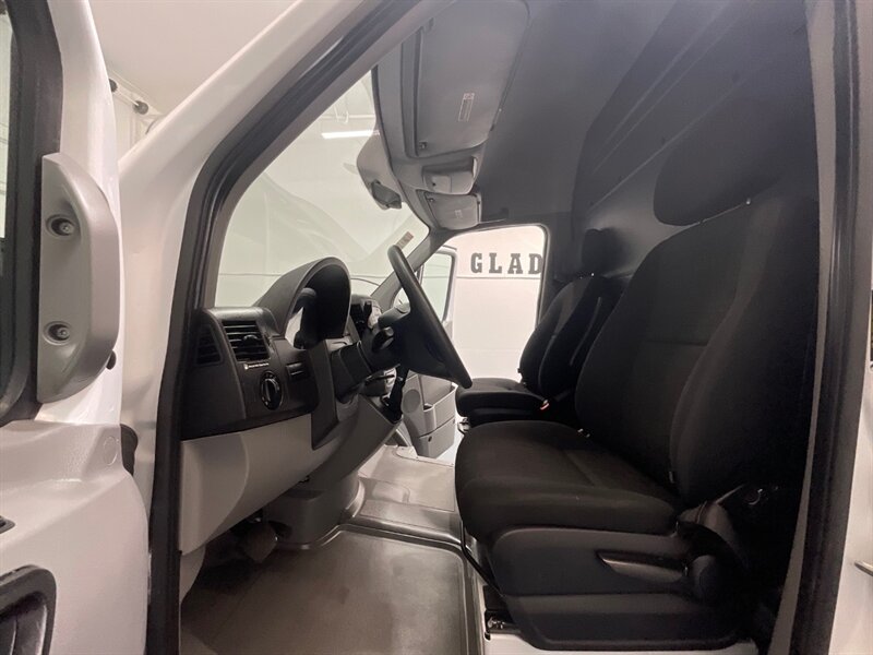 2018 Mercedes-Benz Sprinter 2500 CARGO VAN 4X4 /V6 DIESEL / HIGHROOF 170 " WB  / LOCAL ONE OWNER - Photo 15 - Gladstone, OR 97027