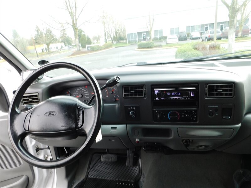 2002 Ford F-350 Super Duty XLT 4X4 7.3L DIESEL / DUALLY / FLAT BED   - Photo 34 - Portland, OR 97217