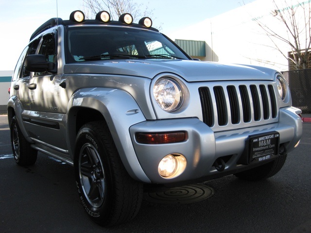 2004 Jeep Liberty Renegade   - Photo 37 - Portland, OR 97217