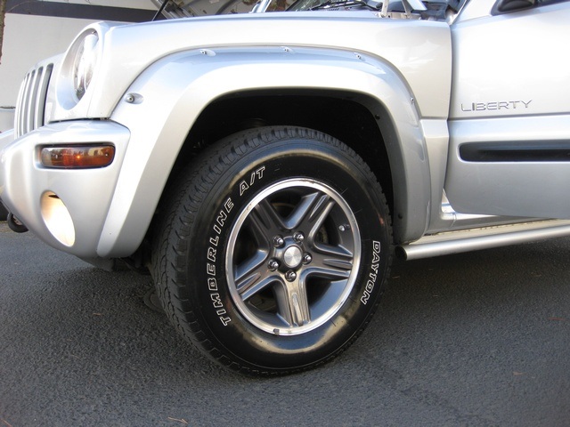 2004 Jeep Liberty Renegade   - Photo 31 - Portland, OR 97217