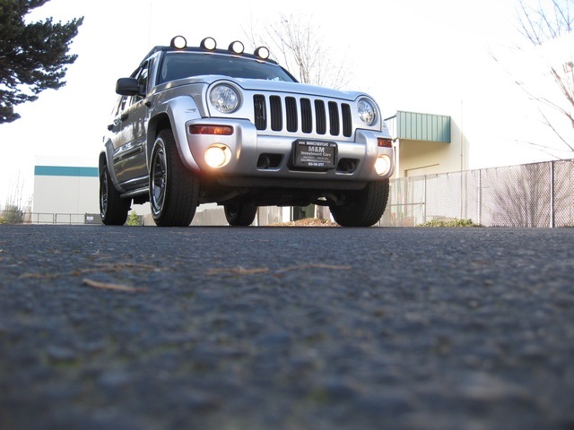 2004 Jeep Liberty Renegade   - Photo 8 - Portland, OR 97217