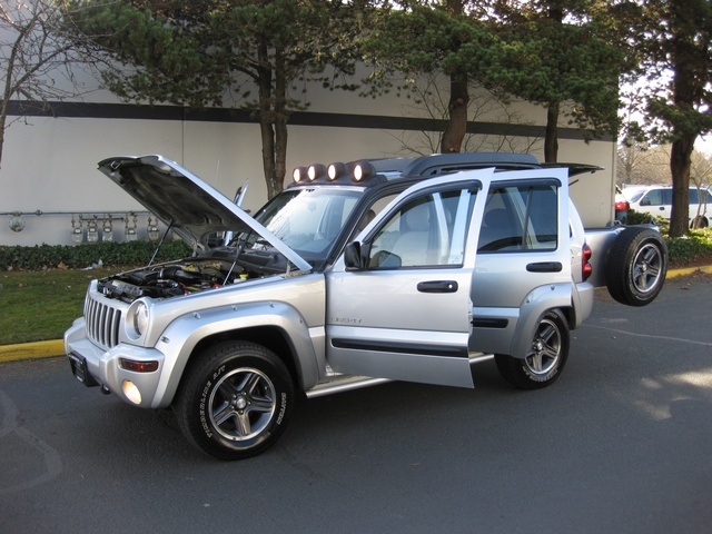 2004 Jeep Liberty Renegade   - Photo 30 - Portland, OR 97217