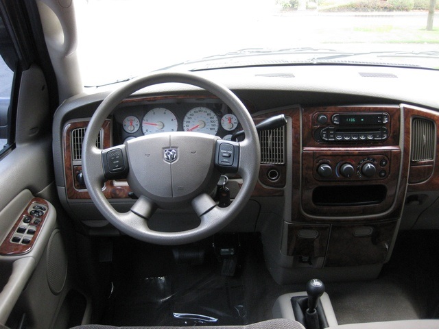 2005 Dodge Ram 3500 SLT/4WD/Dually/5.9L Turbo Diesel/55k miles/LIFTED   - Photo 25 - Portland, OR 97217