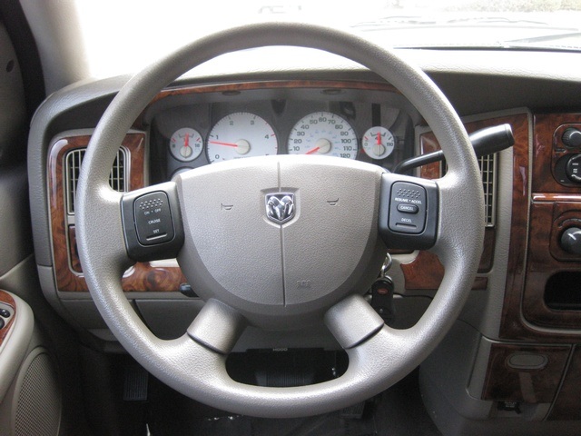 2005 Dodge Ram 3500 SLT/4WD/Dually/5.9L Turbo Diesel/55k miles/LIFTED   - Photo 24 - Portland, OR 97217