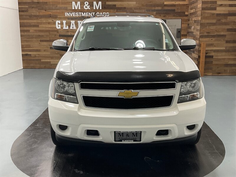 2008 Chevrolet Tahoe LT 4X4 / 5.3L V8 / Leather / 3RD SEAT / NEW TIRES  / Excel Cond - Photo 6 - Gladstone, OR 97027