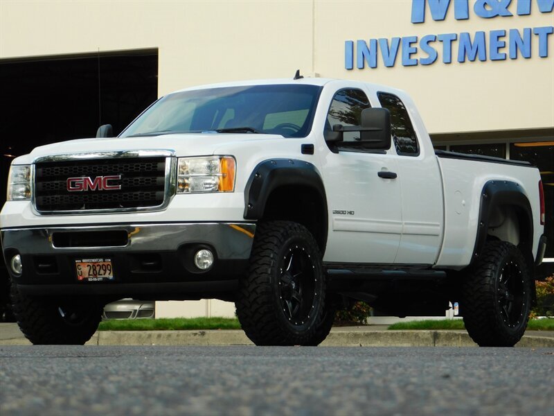 2011 GMC Sierra 2500 4WD 6.6L DURAMAX DIESEL / ONLY 66,000 MILES   - Photo 42 - Portland, OR 97217