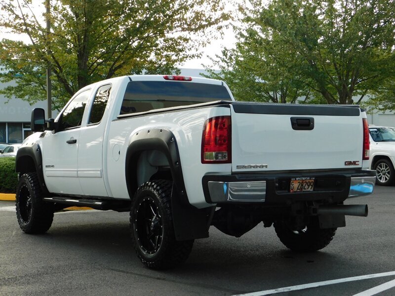 2011 GMC Sierra 2500 4WD 6.6L DURAMAX DIESEL / ONLY 66,000 MILES   - Photo 9 - Portland, OR 97217