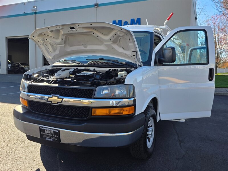 2014 Chevrolet Express 2500 CARGO VAN V8 4.8L / LOCAL / NO RUST / HD RACK / NON SMOKER / 2-OWNERS - Photo 25 - Portland, OR 97217