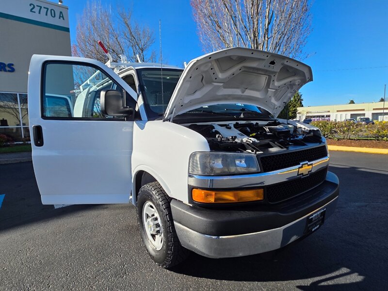 2014 Chevrolet Express 2500 CARGO VAN V8 4.8L / LOCAL / NO RUST / HD RACK / NON SMOKER / 2-OWNERS - Photo 26 - Portland, OR 97217