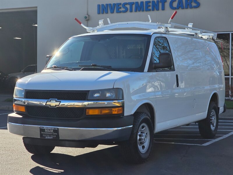 2014 Chevrolet Express 2500 CARGO VAN V8 4.8L / LOCAL / NO RUST / HD RACK / NON SMOKER / 2-OWNERS - Photo 1 - Portland, OR 97217