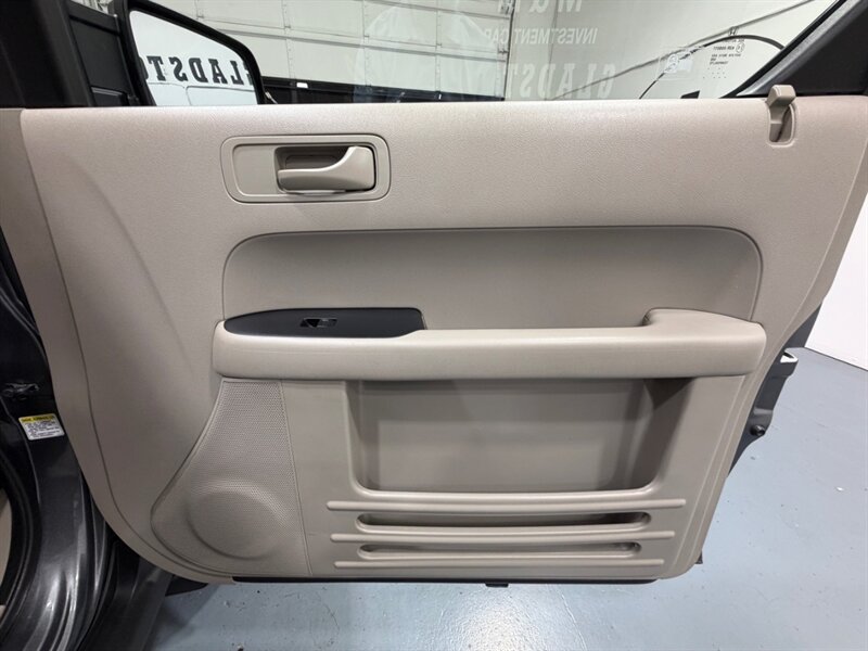 2010 Honda Element EX Sport Utility AWD / 4Cyl / NEW TIRES /ZERO RUST /LOCAL CAR / GREAT CONDITION / LOW MILES - Photo 32 - Gladstone, OR 97027