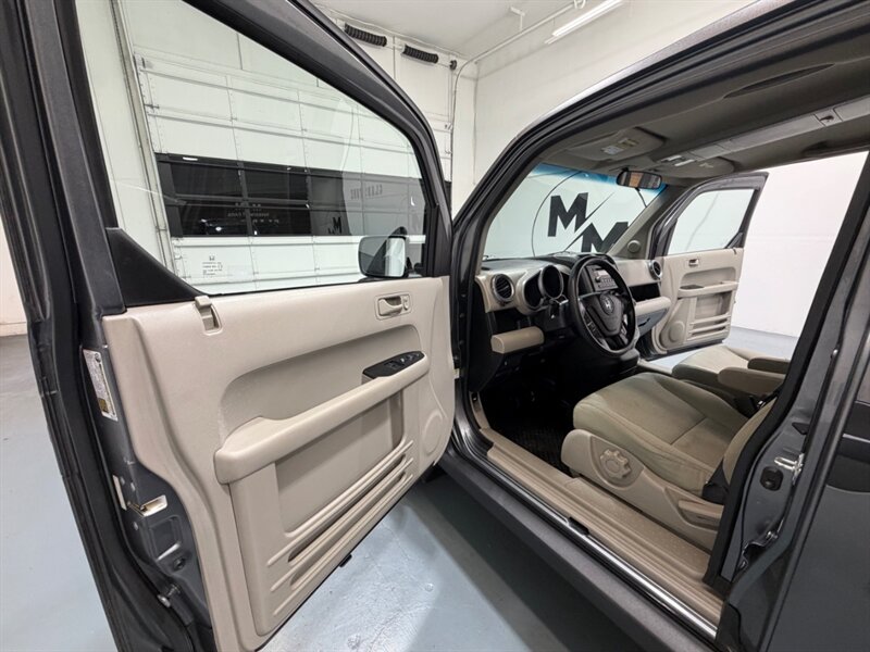 2010 Honda Element EX Sport Utility AWD / 4Cyl / NEW TIRES /ZERO RUST /LOCAL CAR / GREAT CONDITION / LOW MILES - Photo 30 - Gladstone, OR 97027