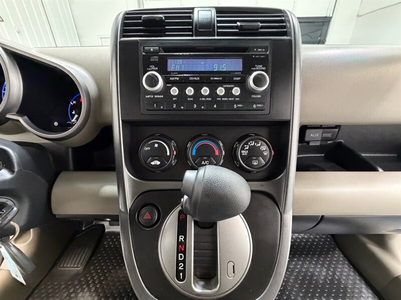 2010 Honda Element EX Sport Utility AWD / 4Cyl / NEW TIRES /ZERO RUST /LOCAL CAR / GREAT CONDITION / LOW MILES - Photo 16 - Gladstone, OR 97027